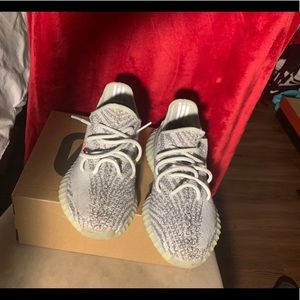 Blue Tint Yeezy Boost💙